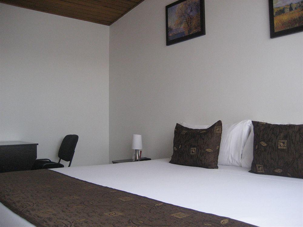 Hotel Confort Bogotá Kültér fotó